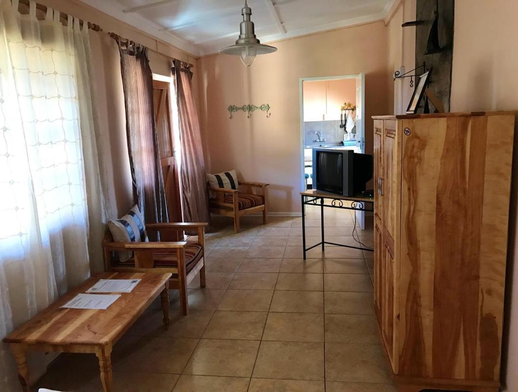 Die Katte Guest House Cottages- Vosburg Exteriör bild